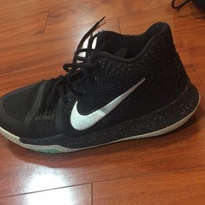 Nike Kyrie 3